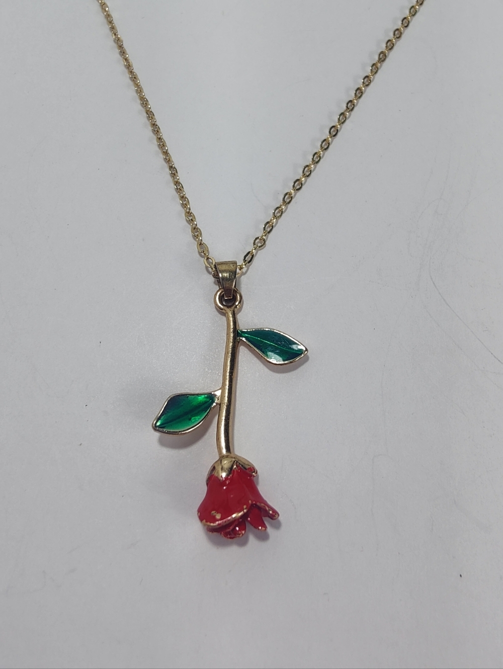 Vintage Gold Tone Rose Pendant Necklace 18” Red Enamel Flower Green Leaves